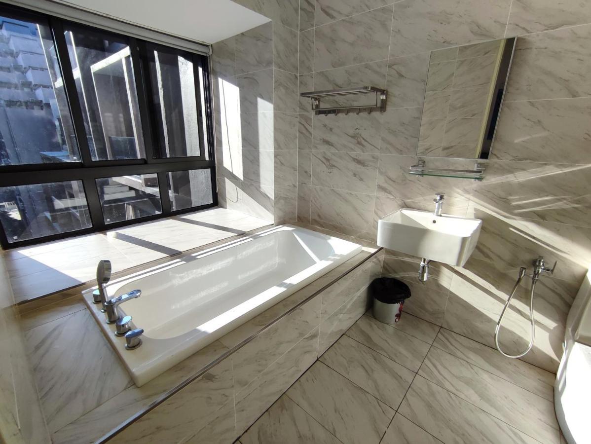 Imperio Residence Malacca Town With Bathtub-Freeparking And Wifi Экстерьер фото